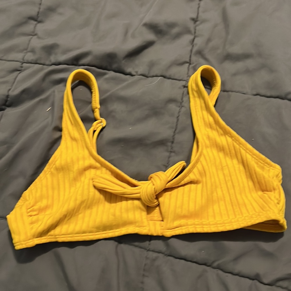 Two piece set - Picture 2 of 5